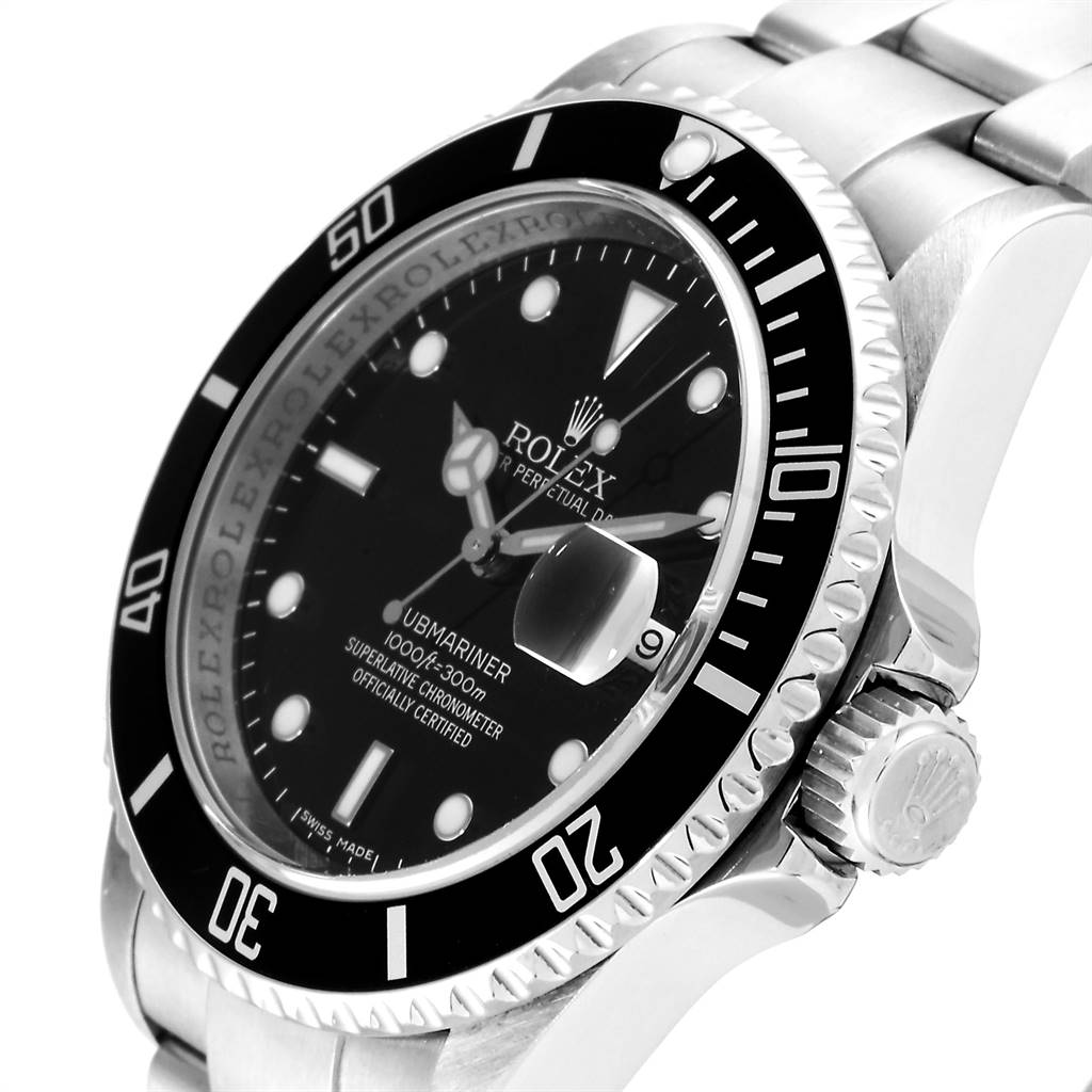 The image shows a close-up of the Rolex Submariner 16610 Men
s Stainless Steel Black Dial 16610 Men
s Stainless Steel Black Dial watch at an angle, highlighting the bezel, crown, dial, and bracelet.