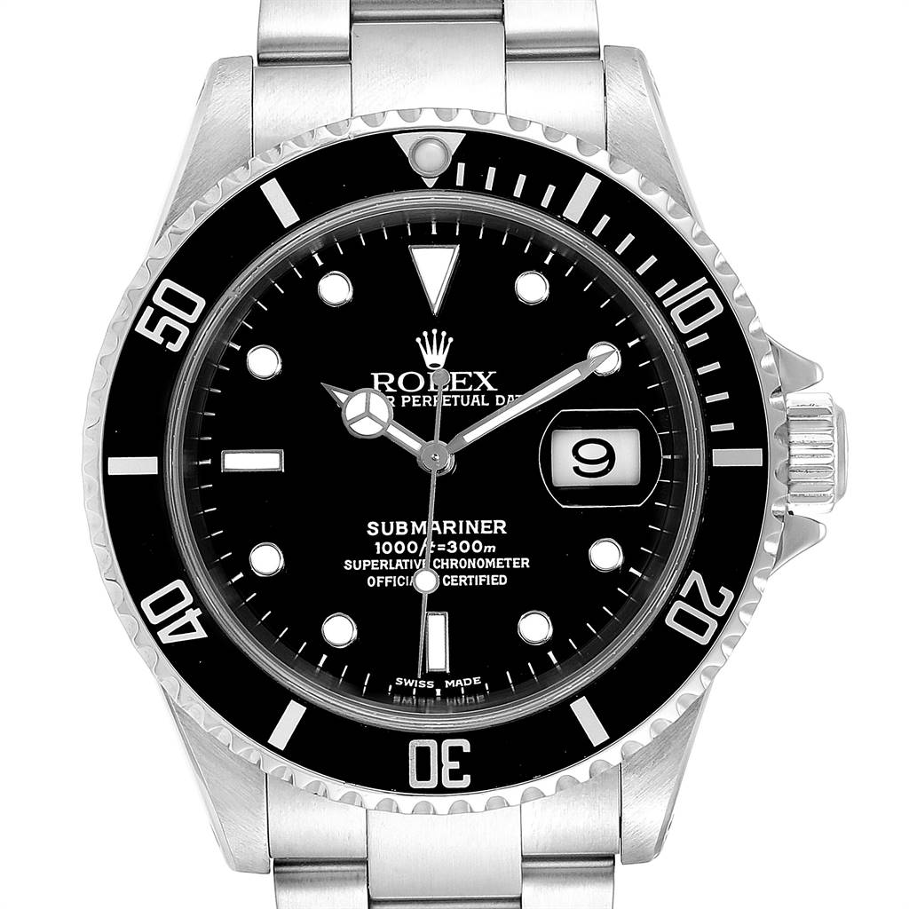 This image shows a front view of a Rolex Submariner 16610 Men
s Stainless Steel Black Dial 16610 Men
s Stainless Steel Black Dial watch, highlighting the dial, bezel, and part of the bracelet.