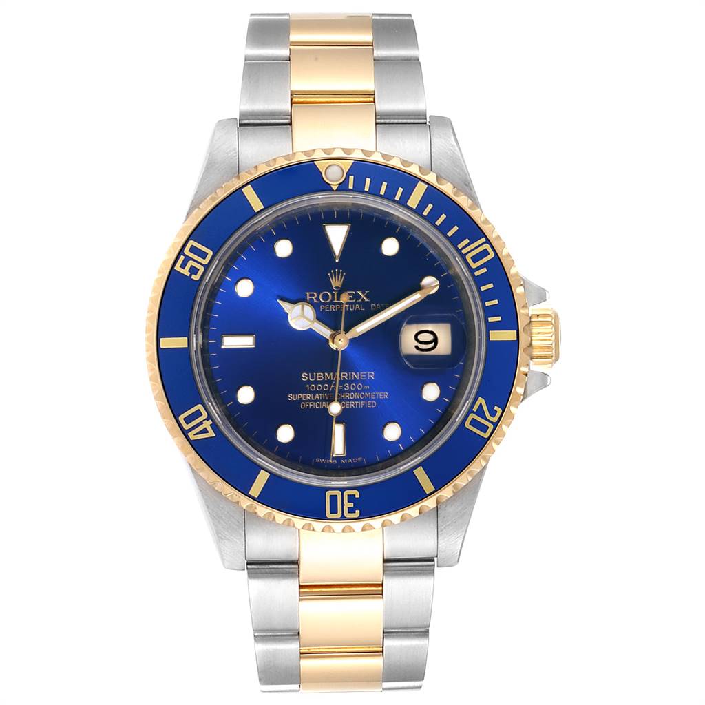The image shows a front view of a Rolex Submariner 16613 Men
s Steel and Gold (two tone) Blue Dial 16613 Men
s Steel and Gold (two tone) Blue Dial watch with a blue dial, gold bezel, and a two-tone bracelet.