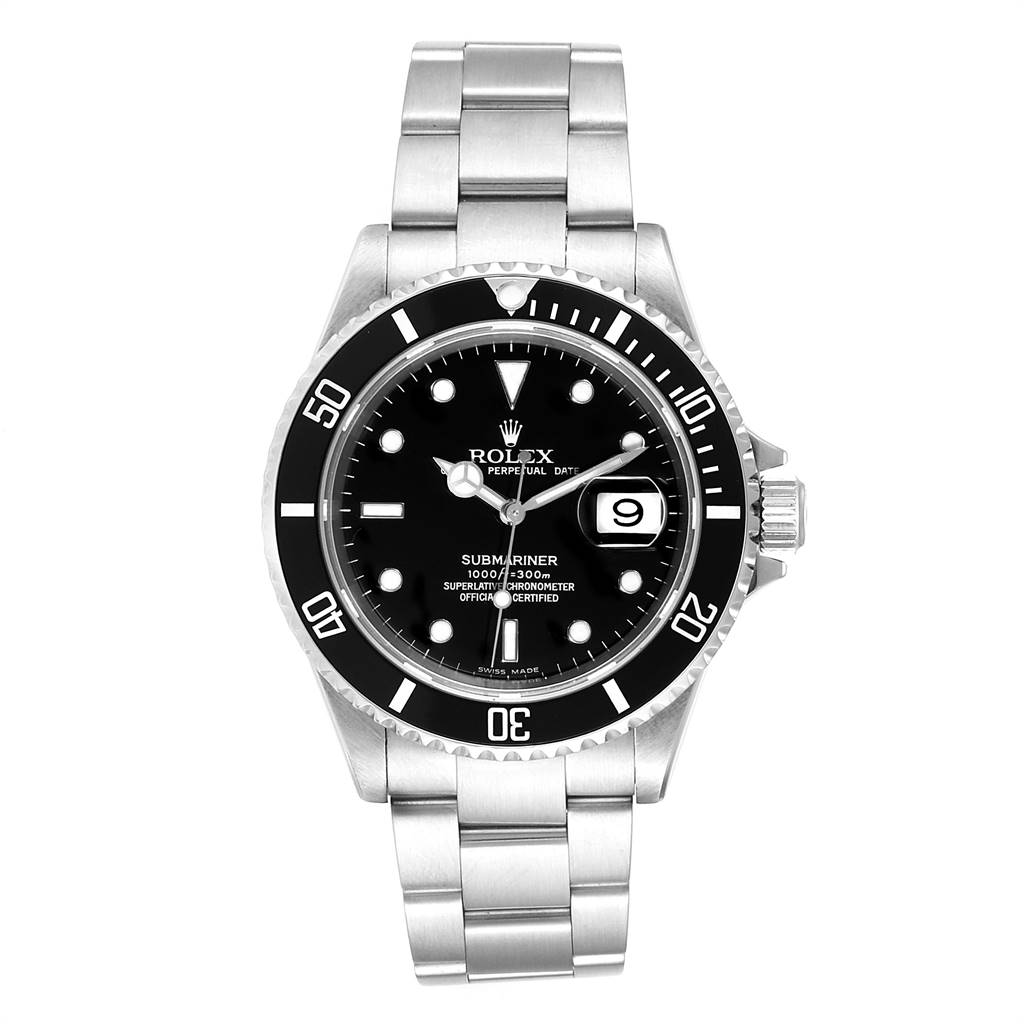 The image shows a front view of the Rolex Submariner 16610 Men
s Stainless Steel Black Dial 16610 Men
s Stainless Steel Black Dial watch, displaying the face, bezel, and stainless steel bracelet.