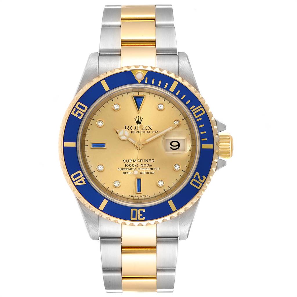 This image shows a front view of the Rolex Submariner 16613 Men
s Steel and Gold (two tone) Champagne Dial 16613 Men
s Steel and Gold (two tone) Champagne Dial watch, highlighting the dial, bezel, and bracelet.