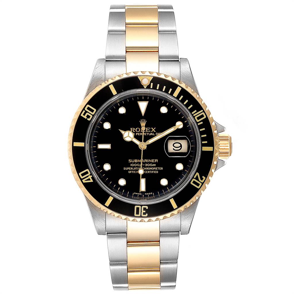 The image shows a front view of a Rolex Submariner 16613 Men
s Steel and Gold (two tone) Black Dial 16613 Men
s Steel and Gold (two tone) Black Dial watch, highlighting its black dial, gold and silver bracelet, and date display.