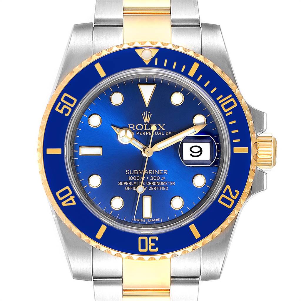 The image shows a front view of a Rolex Submariner 116613 Men
s Steel and Gold (two tone) Blue Dial 116613 Men
s Steel and Gold (two tone) Blue Dial watch, highlighting its blue dial, two-tone bezel, and stainless steel and gold bracelet.