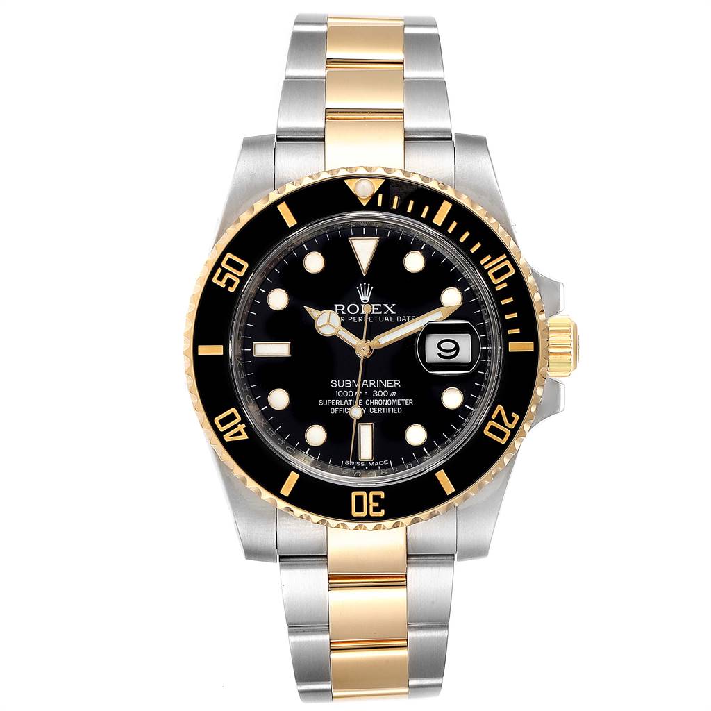 The image shows the front view of a Rolex Submariner 116613 Men
s Steel and Gold (two tone) Black Dial 116613 Men
s Steel and Gold (two tone) Black Dial watch featuring a black dial, two-tone bracelet, and date window.