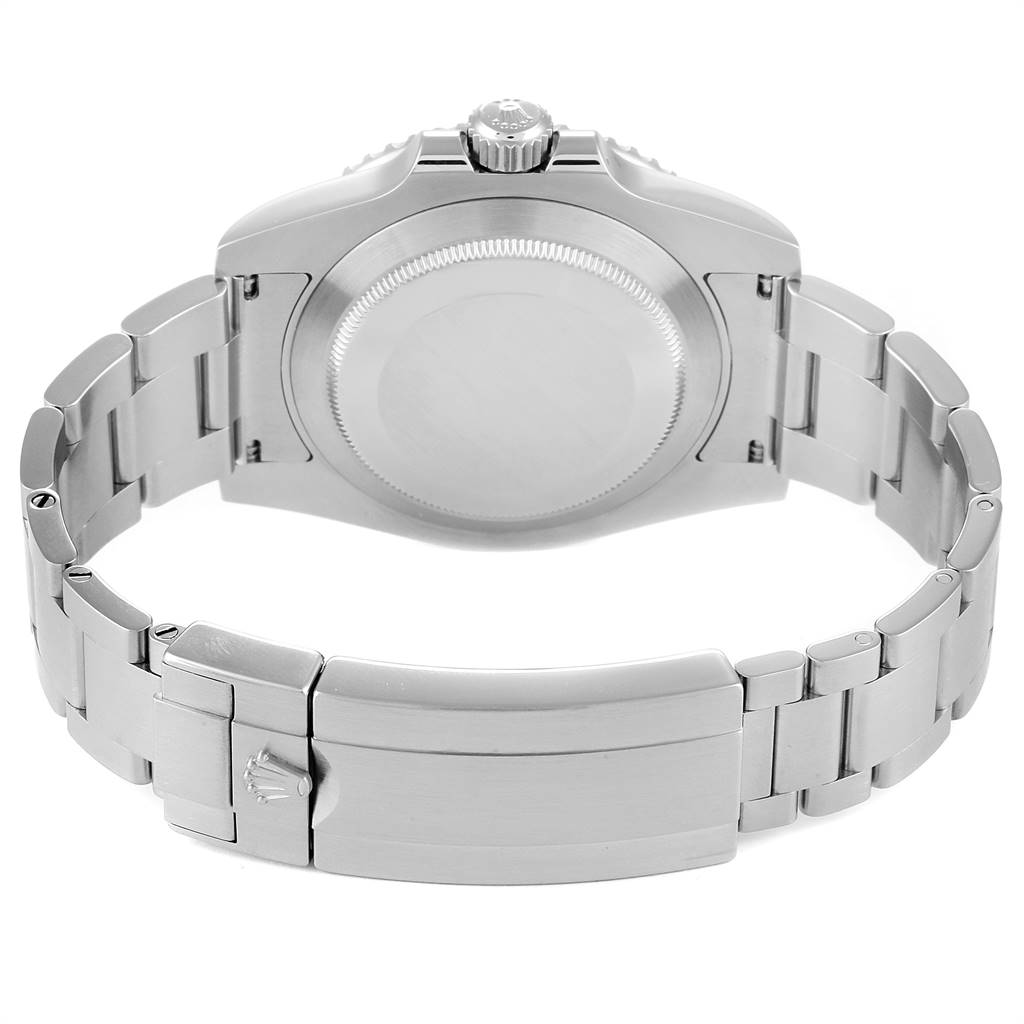 This image shows the back side and bracelet of a Rolex Submariner 116610 Men
s Stainless Steel Black Dial 116610 Men
s Stainless Steel Black Dial watch.