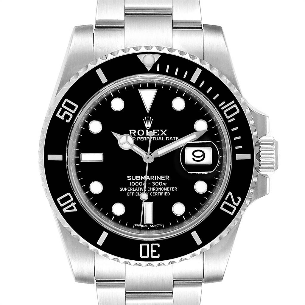 This image shows a frontal view of a Rolex Submariner 116610 Men
s Stainless Steel Black Dial 116610 Men
s Stainless Steel Black Dial watch, featuring its bezel, dial, hands, bracelet, and date window.