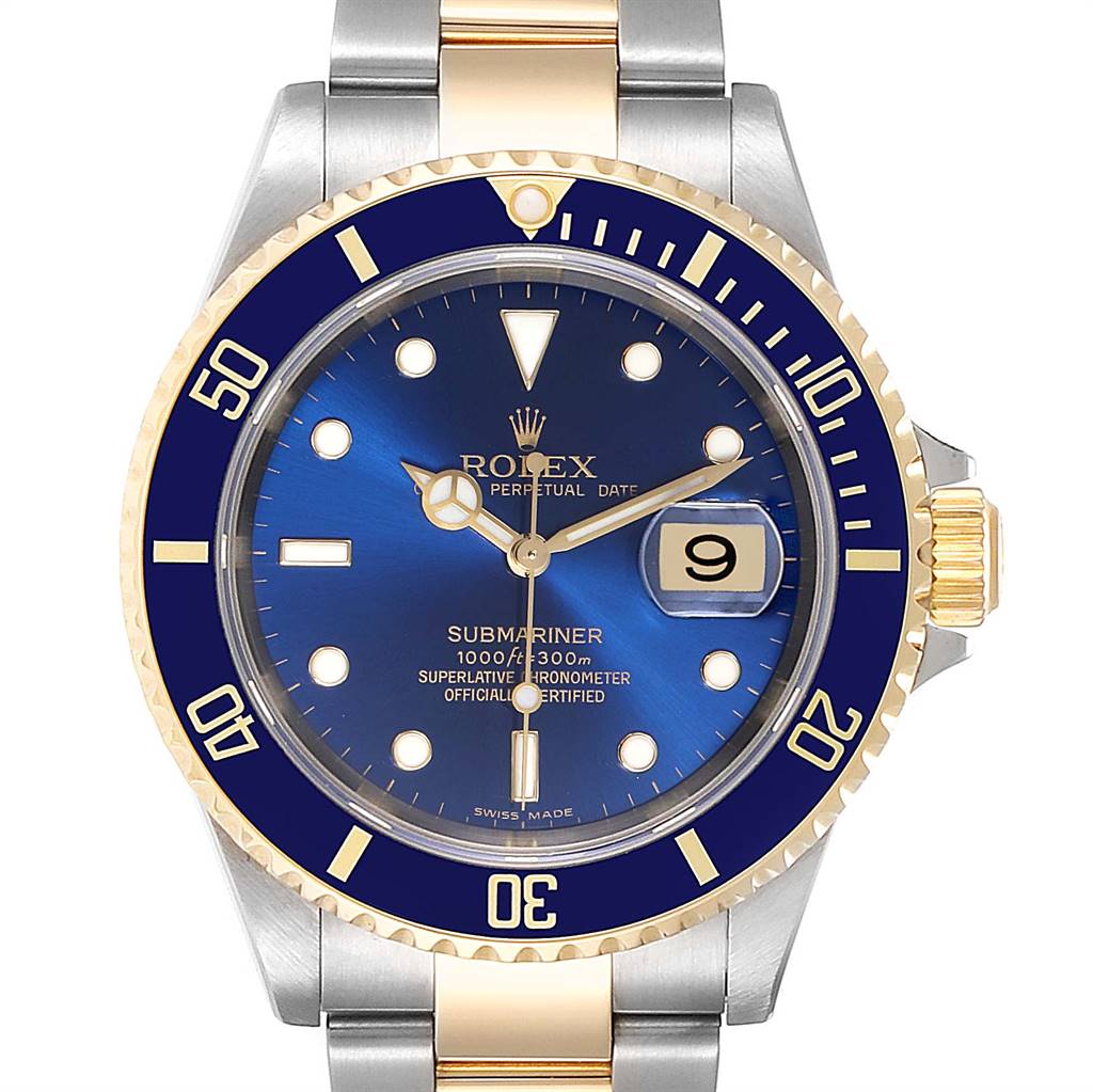 This image shows a close-up, front view of a Rolex Submariner 16613 Men
s Steel and Gold (two tone) Blue Dial 16613 Men
s Steel and Gold (two tone) Blue Dial watch, highlighting its blue dial, bezel, and date display.