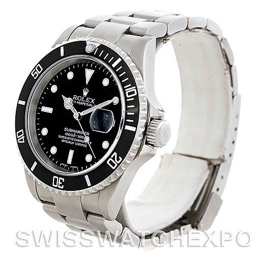 The image shows a side angle of a Rolex Submariner 16610 Men
s Stainless Steel Black Dial 16610 Men
s Stainless Steel Black Dial watch highlighting the face, bezel, and bracelet.