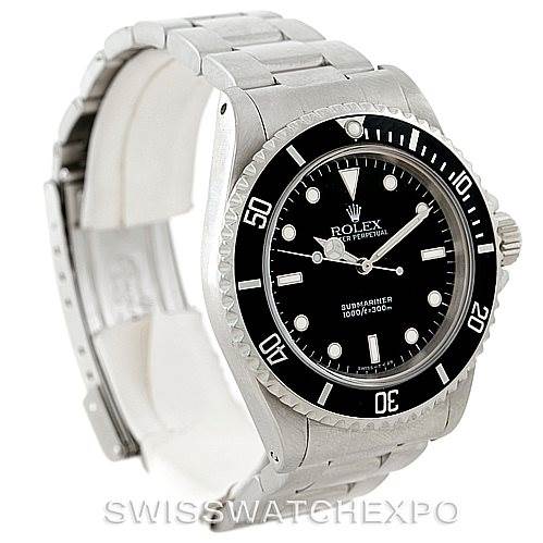 This image shows a Rolex Submariner 14060 Men
s Stainless Steel Black Dial 14060 Men
s Stainless Steel Black Dial watch at a three-quarter angle, highlighting its bezel, dial, bracelet, and clasp.