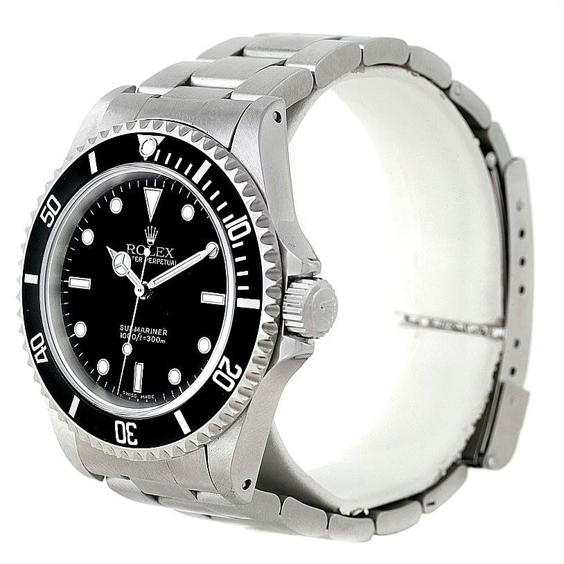 The image shows a side view of the Rolex Submariner 14060 Men
s Stainless Steel Black Dial 14060 Men
s Stainless Steel Black Dial watch, highlighting the face, bezel, and bracelet.