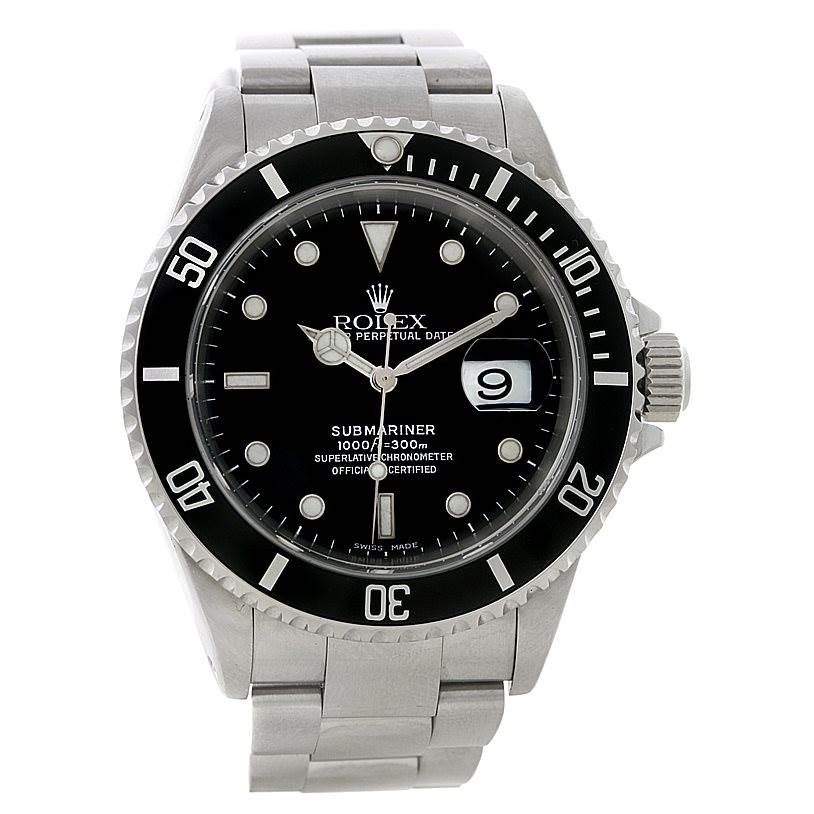 This image shows a front view of a Rolex Submariner 16610 Men
s Stainless Steel Black Dial 16610 Men
s Stainless Steel Black Dial watch, highlighting its black dial, bezel, bracelet, and date window.