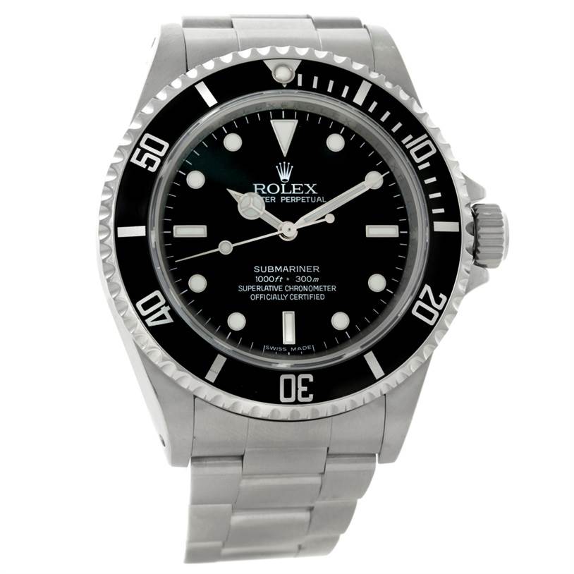 This image shows a frontal view of a Rolex Submariner 14060 Men
s Stainless Steel Black Dial 14060 Men
s Stainless Steel Black Dial watch, highlighting its bezel, dial, and bracelet.