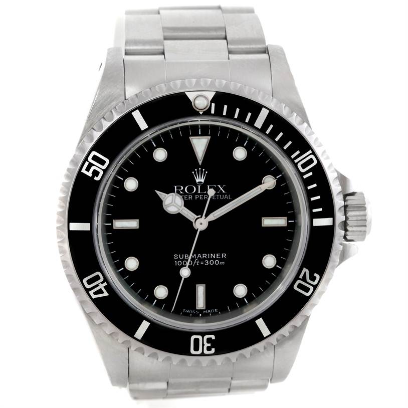 This image features a front angle of the Rolex Submariner 14060 Men
s Stainless Steel Black Dial 14060 Men
s Stainless Steel Black Dial watch, showcasing the face, bezel, crown, and bracelet.