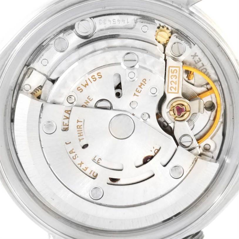 This image shows the inner mechanical movement of a Rolex Datejust 79174 Women
s Stainless Steel Silver Dial 79174 Women
s Stainless Steel Silver Dial watch from a close-up angle.