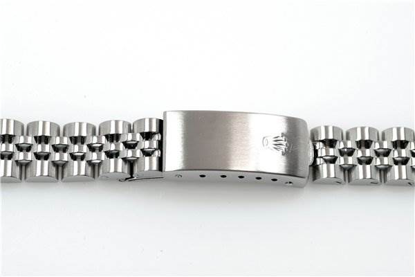 This image shows the bracelet and clasp of a Rolex Datejust 69174 Women's Stainless Steel Black Dial 69174 Women's Stainless Steel Black Dial watch, viewed from above.