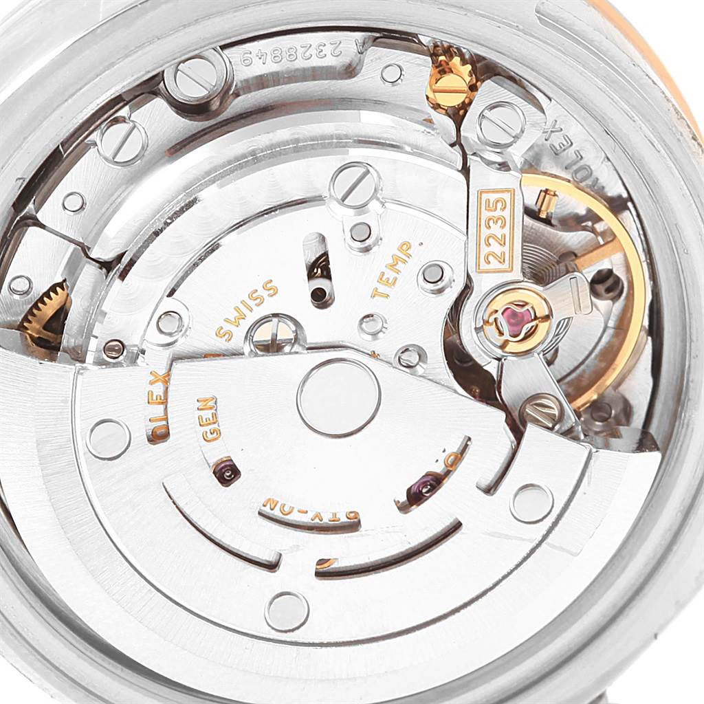 This image shows an overhead view of the movement mechanism inside a Rolex Datejust 179171 Women
s Steel and Gold (two tone) Silver Dial 179171 Women
s Steel and Gold (two tone) Silver Dial watch.