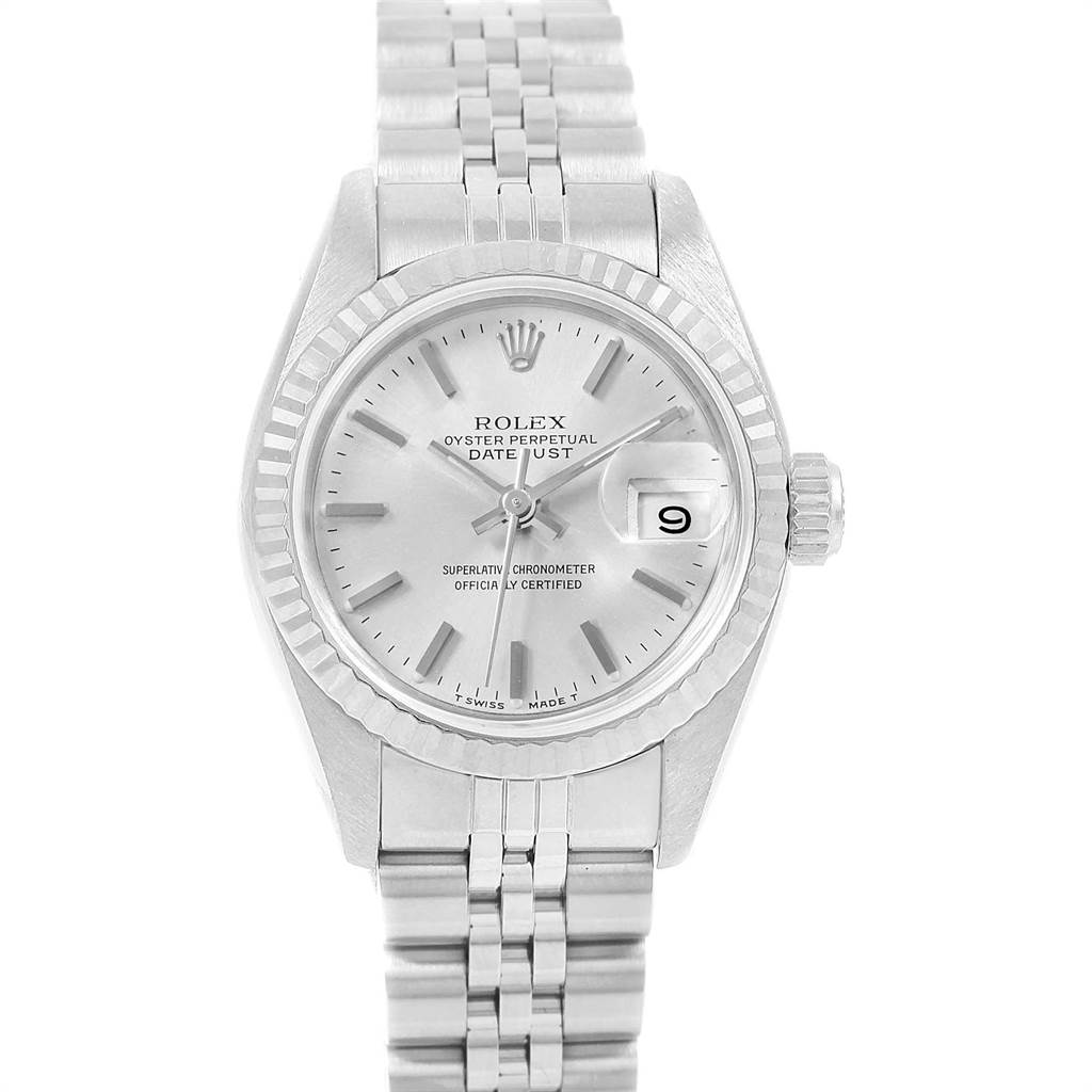 The image shows a front view of a Rolex Datejust 69174 Women
s Stainless Steel Silver Dial 69174 Women
s Stainless Steel Silver Dial watch, displaying the dial, bezel, and bracelet.