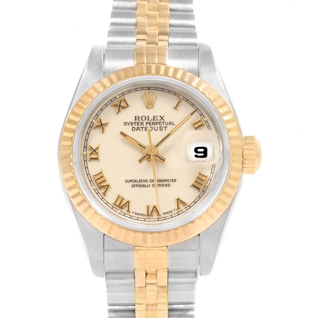 This image shows a front view of a Rolex Datejust 69173 Women
s Stainless Steel Beige Dial 69173 Women
s Stainless Steel Beige Dial watch, detailing the dial, bezel, crown, and bracelet.