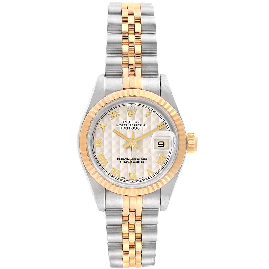 This Rolex Datejust 69173 Women's Stainless Steel Beige Dial 69173 Women's Stainless Steel Beige Dial watch is shown from a front angle, displaying its dial, bezel, and bracelet.