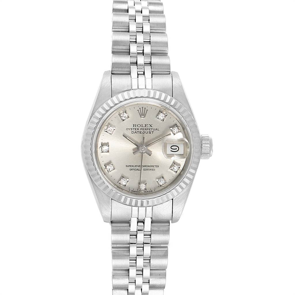 This image shows the face, bezel, dial, and bracelet of a Rolex Datejust 69174 Stainless Steel Silver Dial 69174 Stainless Steel Silver Dial watch, viewed from an overhead angle.