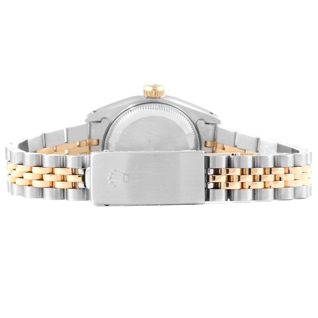 This image shows the back view of a Rolex Datejust 69173 Women
s Stainless Steel Champagne Dial 69173 Women
s Stainless Steel Champagne Dial watch, featuring the clasp and part of the bracelet.
