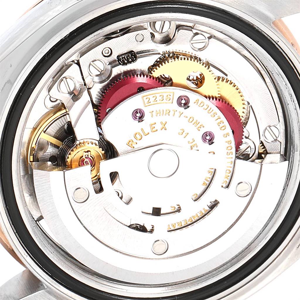 This image shows the internal mechanism of a Rolex Datejust 279171 Women's Steel and Gold (two tone) Mother of Pearl Dial 279171 Women's Steel and Gold (two tone) Mother of Pearl Dial watch from a top-down angle.