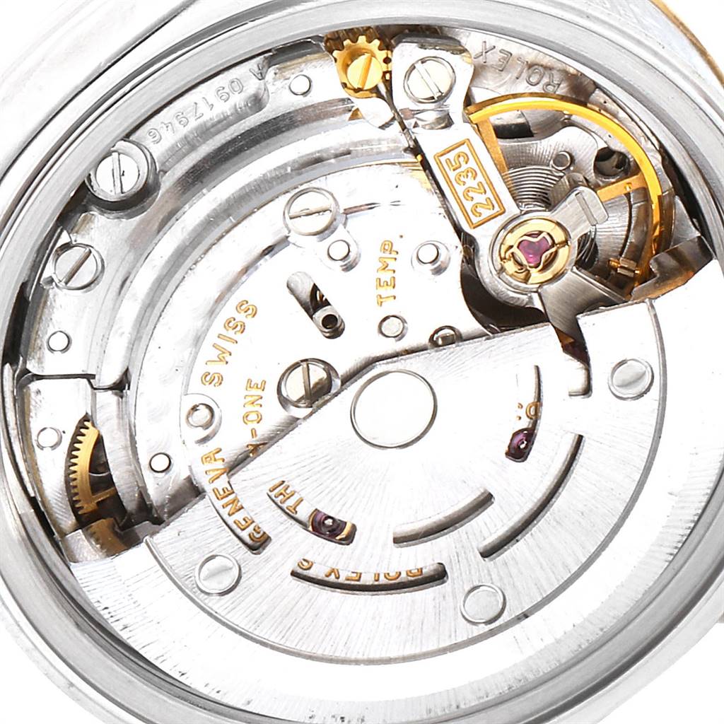 This image shows the inner mechanical movement of a Rolex Datejust 79173 Women
s Steel and Gold (two tone) Grey Dial 79173 Women
s Steel and Gold (two tone) Grey Dial watch from a top-down angle.
