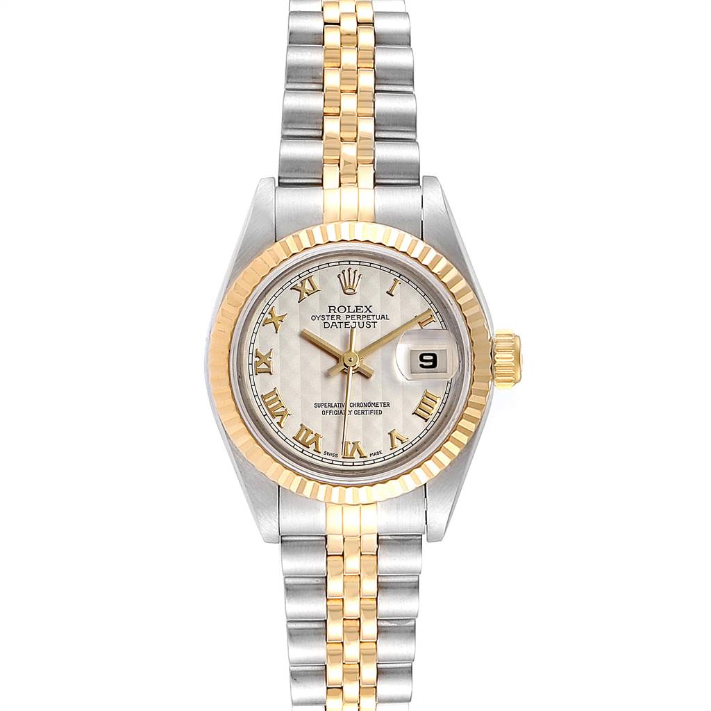 The image shows a front view of a Rolex Datejust 69173 Women's Stainless Steel Beige Dial 69173 Women's Stainless Steel Beige Dial watch, displaying its face, bezel, and bracelet.