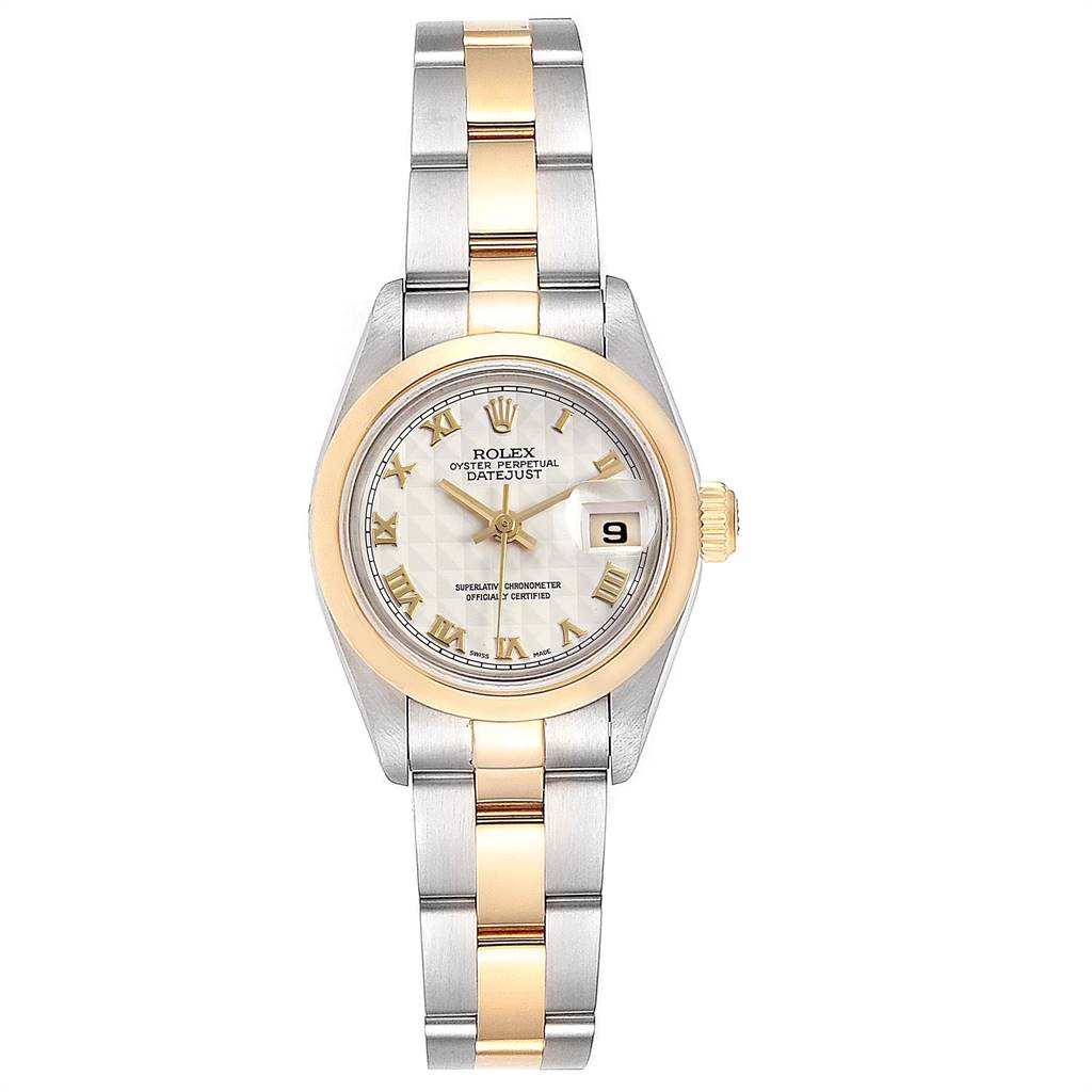 The image shows a frontal view of the Rolex Datejust 69163 Women's Stainless Steel Beige Dial 69163 Women's Stainless Steel Beige Dial watch, displaying the dial, bezel, and bracelet.