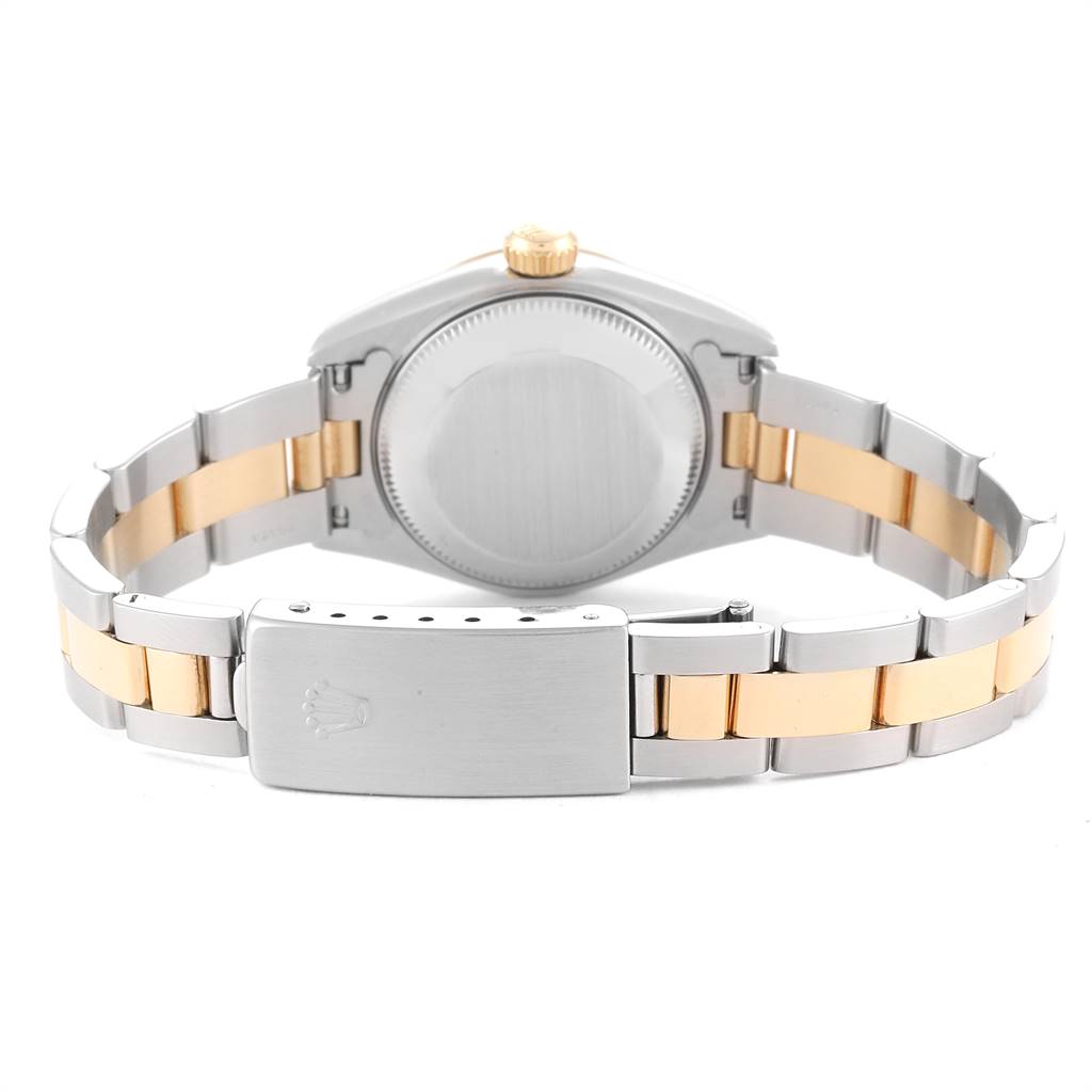 The image shows the back view of the Rolex Datejust 69163 Women's Stainless Steel Beige Dial 69163 Women's Stainless Steel Beige Dial watch, highlighting the stainless steel and gold bracelet and the clasp.