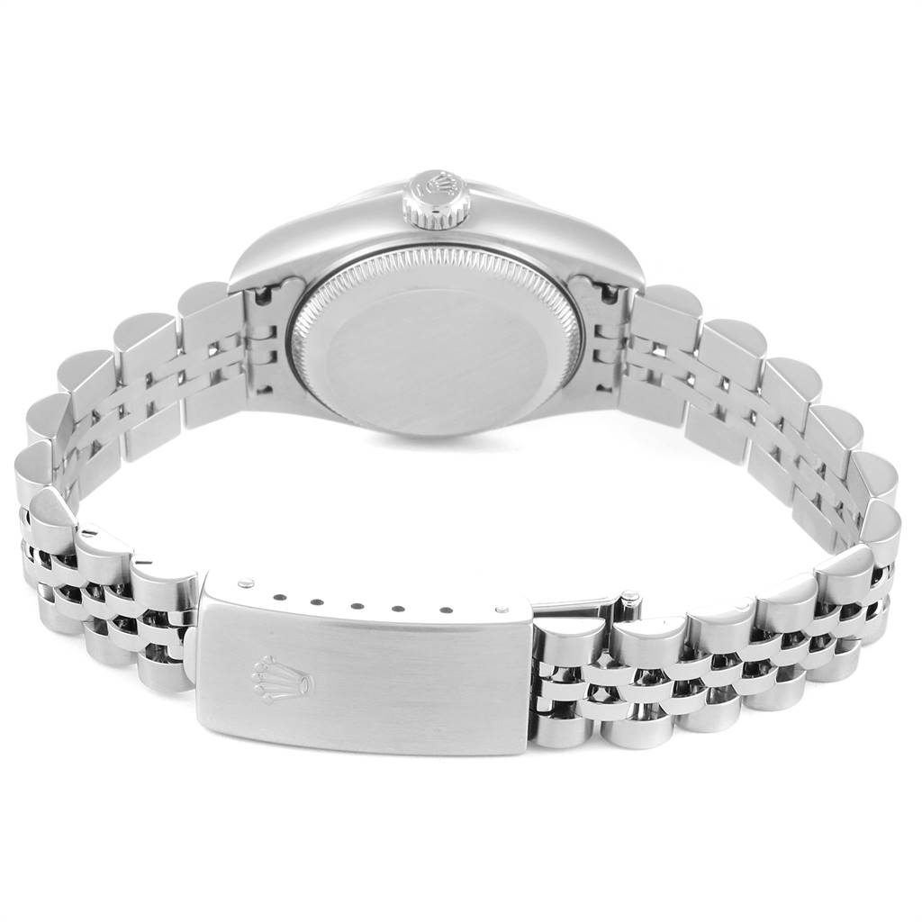 The image shows the back view of a Rolex Date 79160 Women
s Stainless Steel Blue Dial 79160 Women
s Stainless Steel Blue Dial model watch, highlighting its clasp, bracelet, and case back.