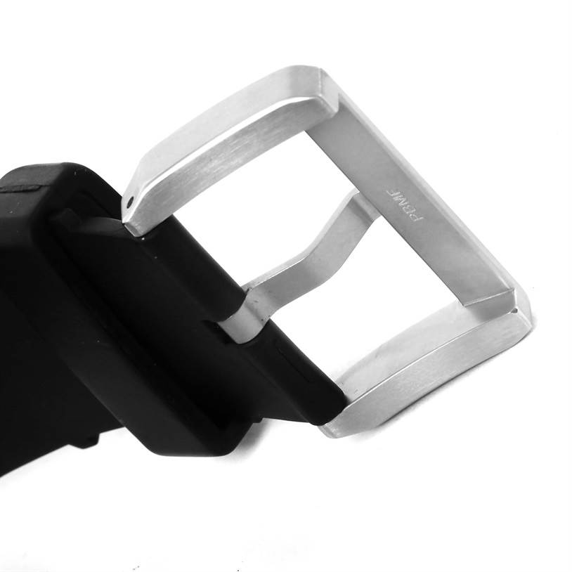 This image shows a close-up of a buckle and strap for the Cartier Santos W20121U2 Men
s Stainless Steel Silver Dial W20121U2 Men
s Stainless Steel Silver Dial model watch.