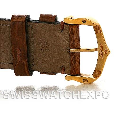 This image shows the gold buckle and brown leather strap of a Cartier Tank Louis W1529756 Men
s Yellow Gold Silver Dial W1529756 Men
s Yellow Gold Silver Dial watch from the side angle.