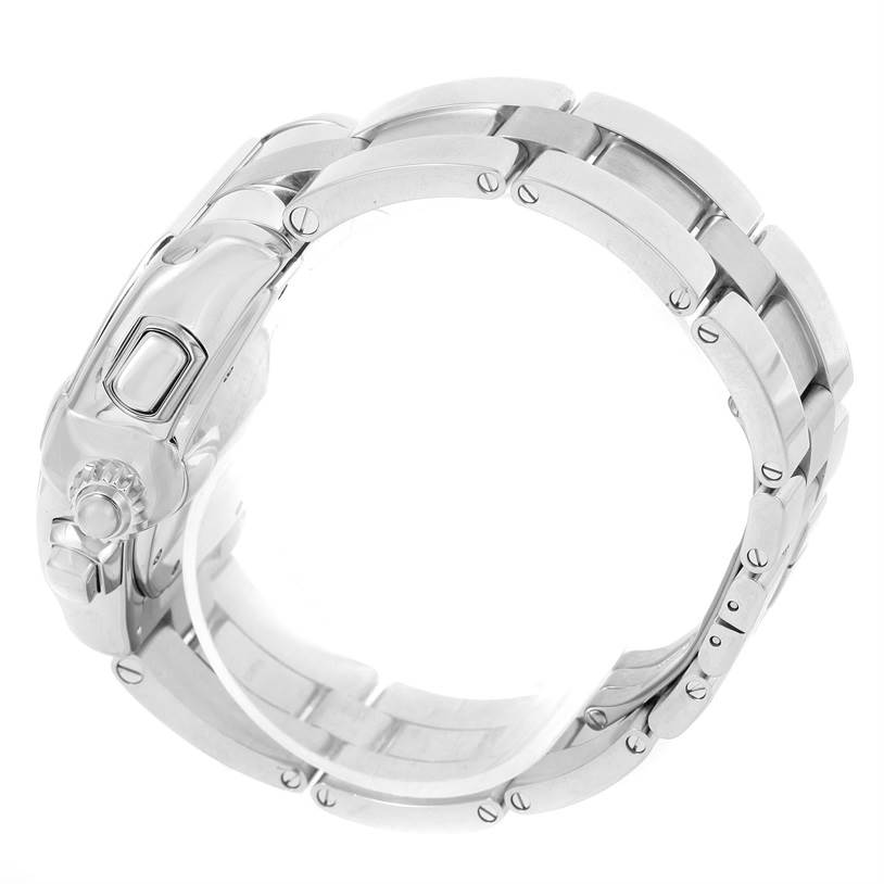 The image shows a side view of the stainless steel bracelet and clasp of a Cartier Roadster W62019X6 Men
s Stainless Steel Silver Dial W62019X6 Men
s Stainless Steel Silver Dial watch.