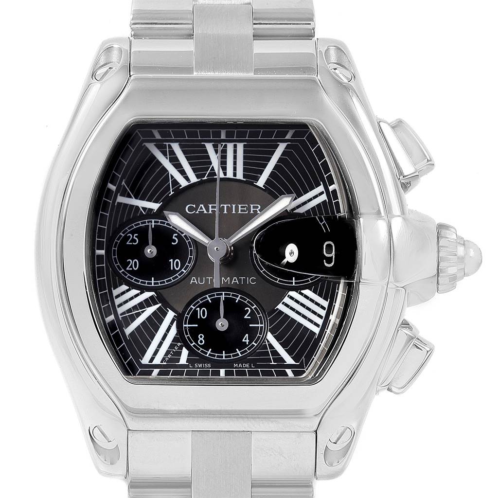 This is a head-on view of the Cartier Roadster W62020X6 Men
s Stainless Steel Black Dial W62020X6 Men
s Stainless Steel Black Dial watch, showing the face, bezel, crown, and band attachment.