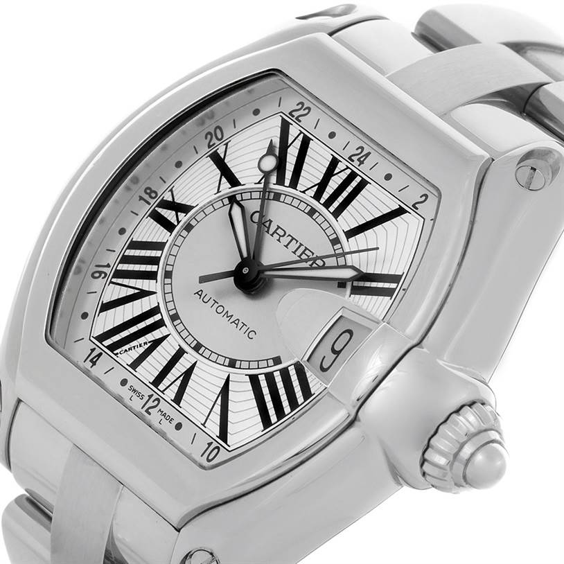 This image shows a close-up angle of the face of a Cartier Roadster W62032X6 Men's Stainless Steel Silver Dial W62032X6 Men's Stainless Steel Silver Dial watch, focusing on its dial and date aperture.