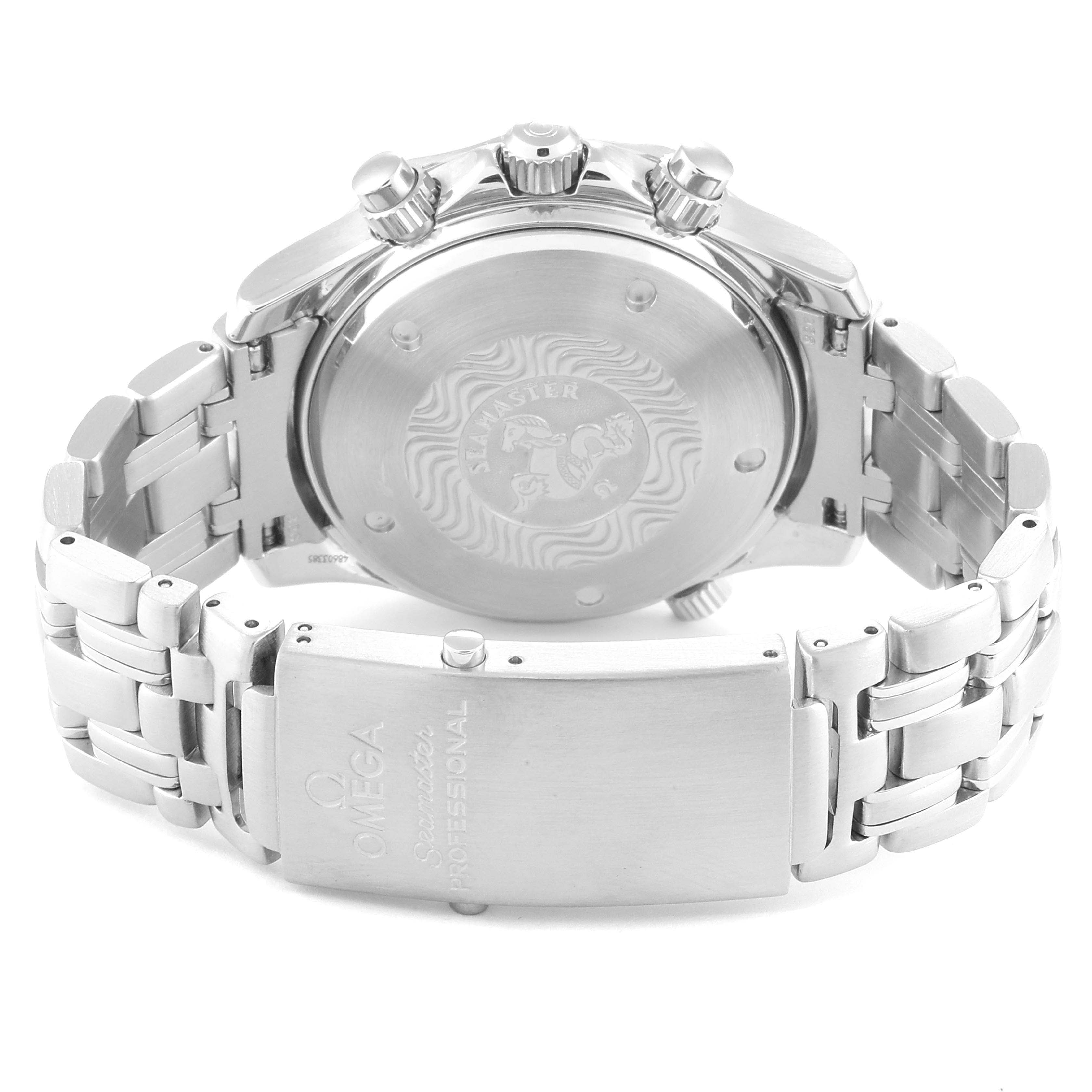 This image shows the back case and bracelet of an Omega Seamaster 2598.80.00 Men
s Stainless Steel Blue Dial 2598.80.00 Men
s Stainless Steel Blue Dial watch, highlighting its clasp and crown.