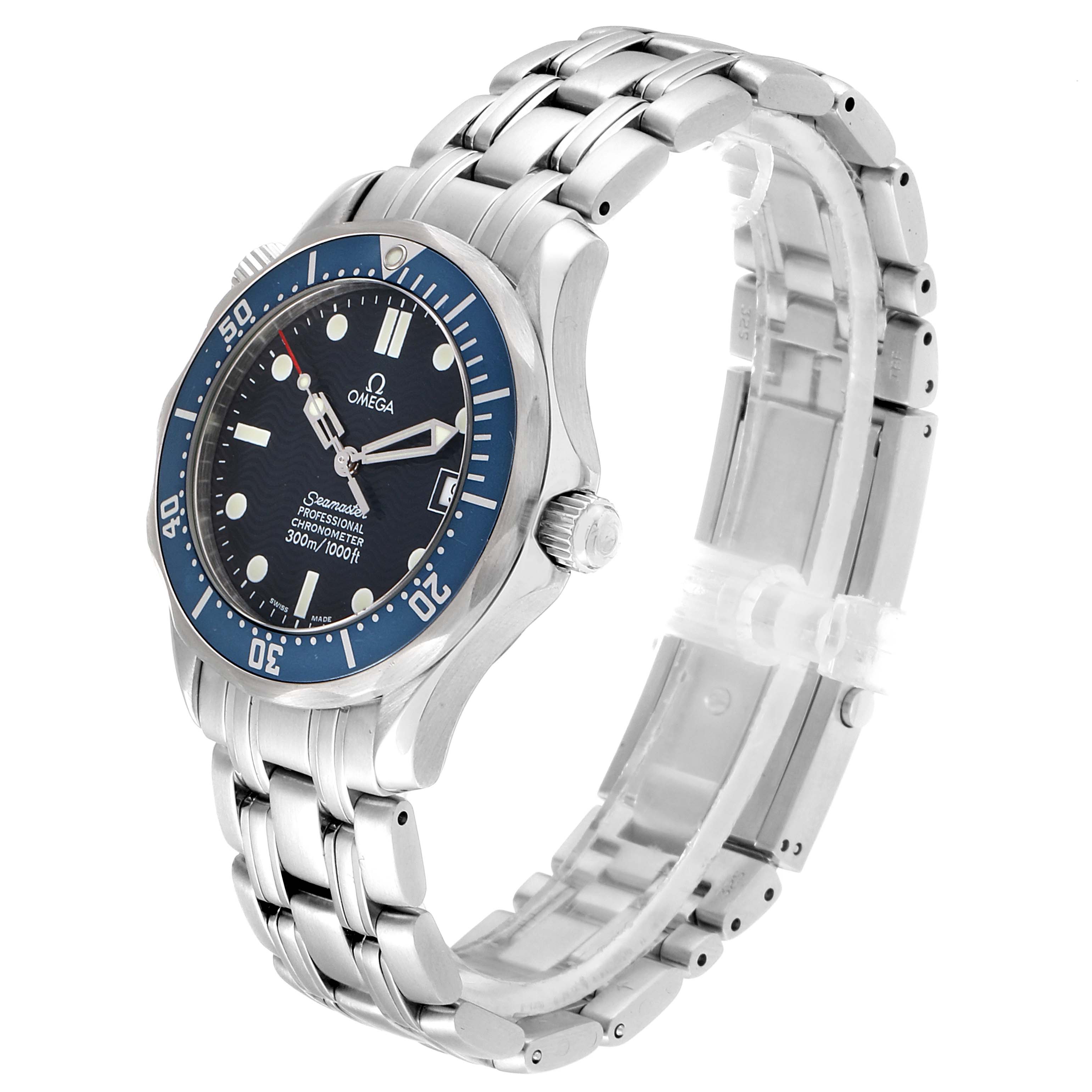 The image shows an Omega Speedmaster 2551.80.00 Men
s Stainless Steel Blue Dial 2551.80.00 Men
s Stainless Steel Blue Dial watch at a three-quarter angle, highlighting its face, bezel, crown, and bracelet.