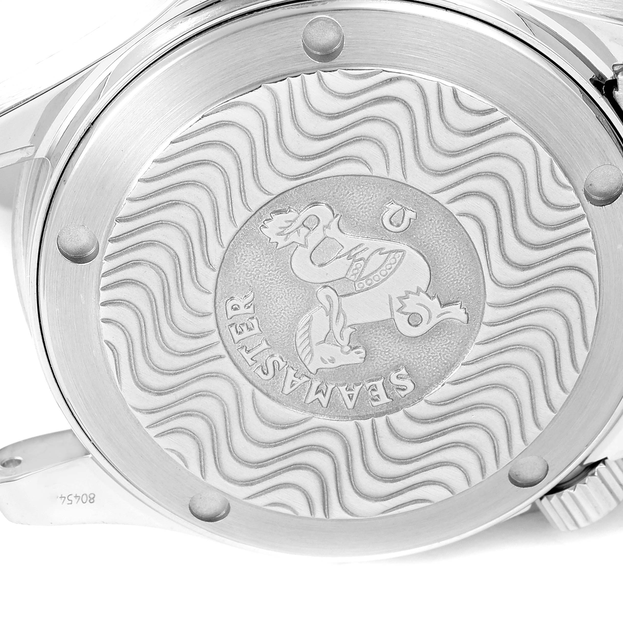 The image shows the case back of an Omega Seamaster 2552.20.00 Men's Stainless Steel White Dial 2552.20.00 Men's Stainless Steel White Dial watch, featuring the emblem and wavy pattern design.