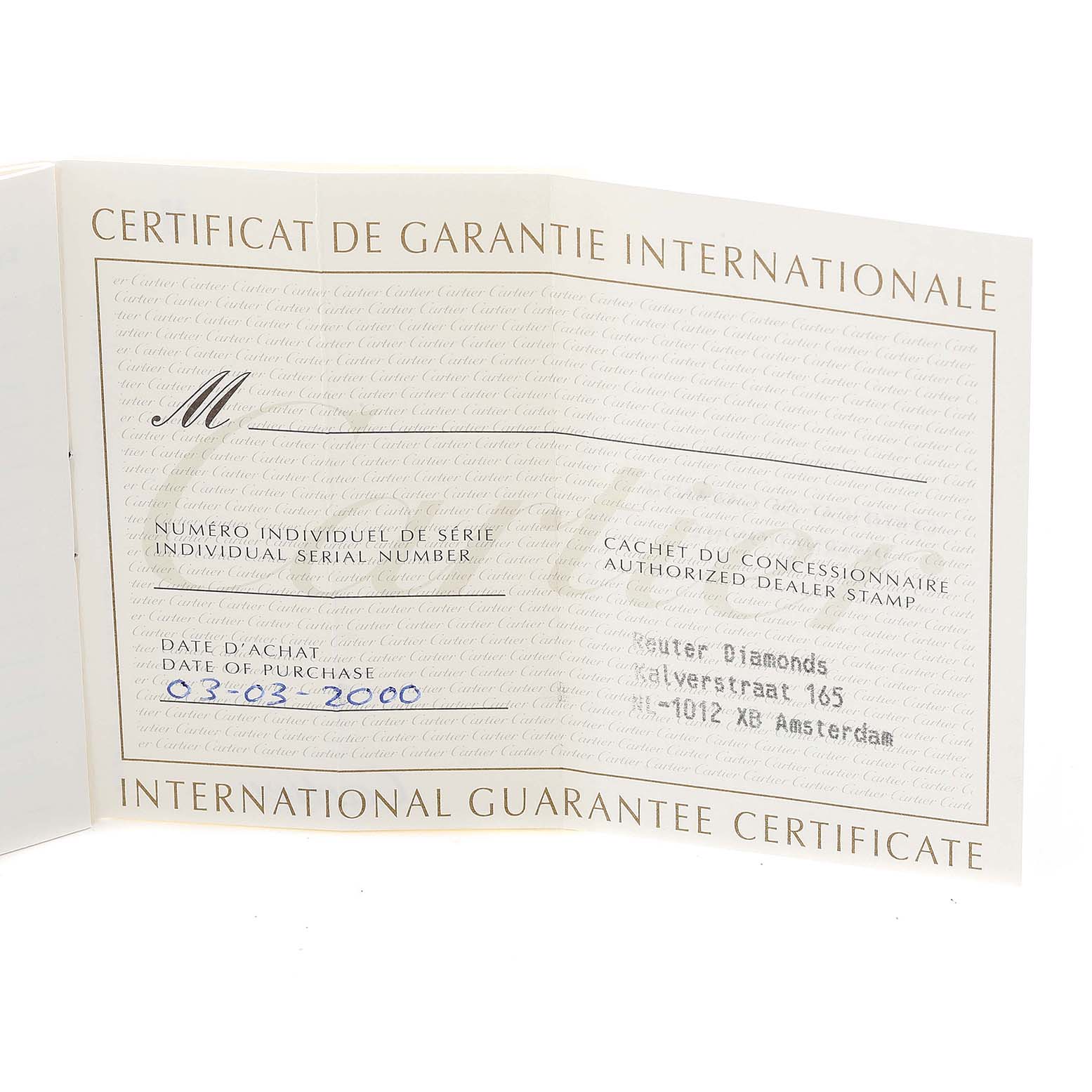 This image shows the International Guarantee Certificate for the Cartier Pasha W31044M7 Men's Stainless Steel White Dial W31044M7 Men's Stainless Steel White Dial model watch, displaying purchase information and dealer stamp.