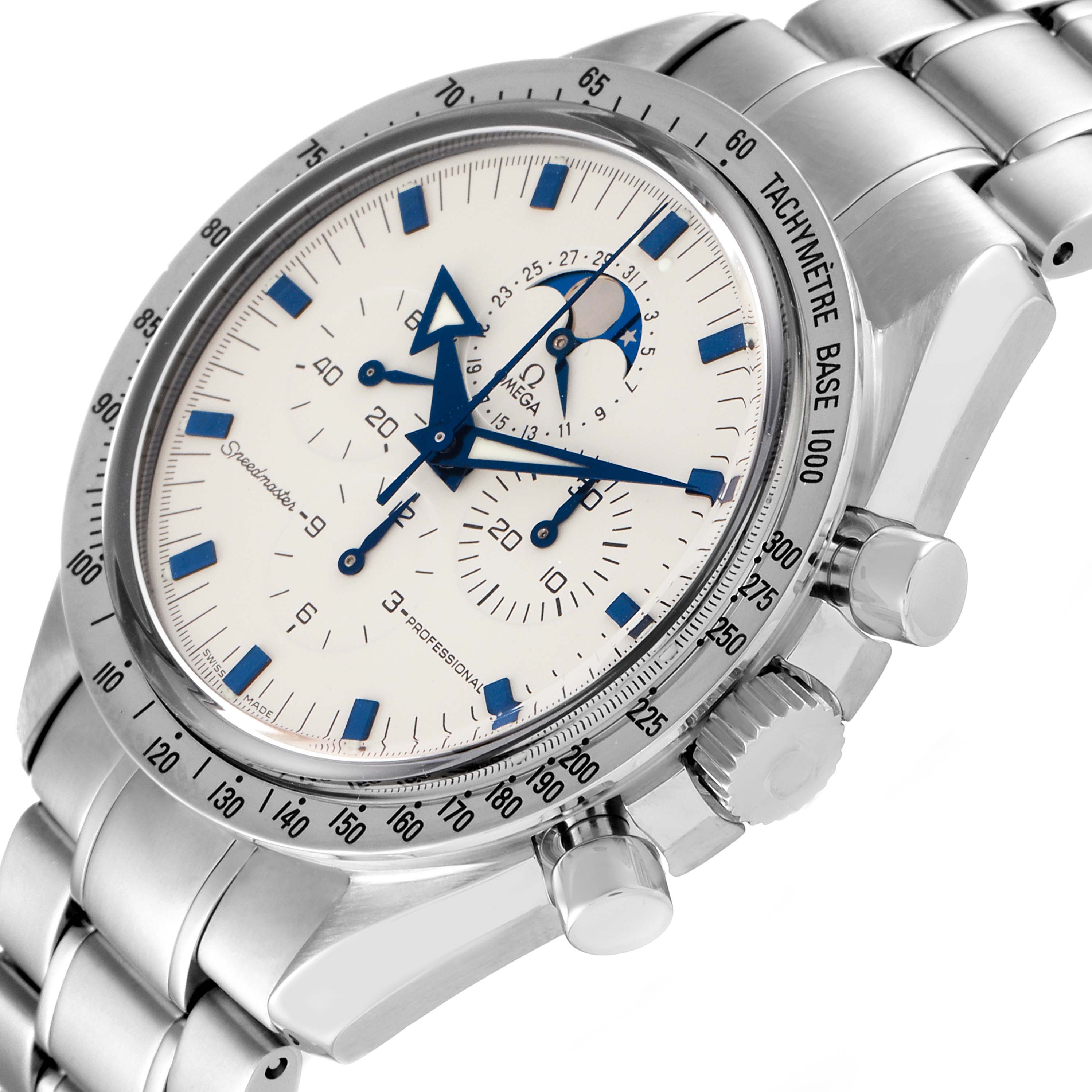 The image shows the dial, bezel, pushers, and part of the bracelet of the Omega Speedmaster 3575.20.00 Men's Stainless Steel White Dial 3575.20.00 Men's Stainless Steel White Dial watch at an angle.