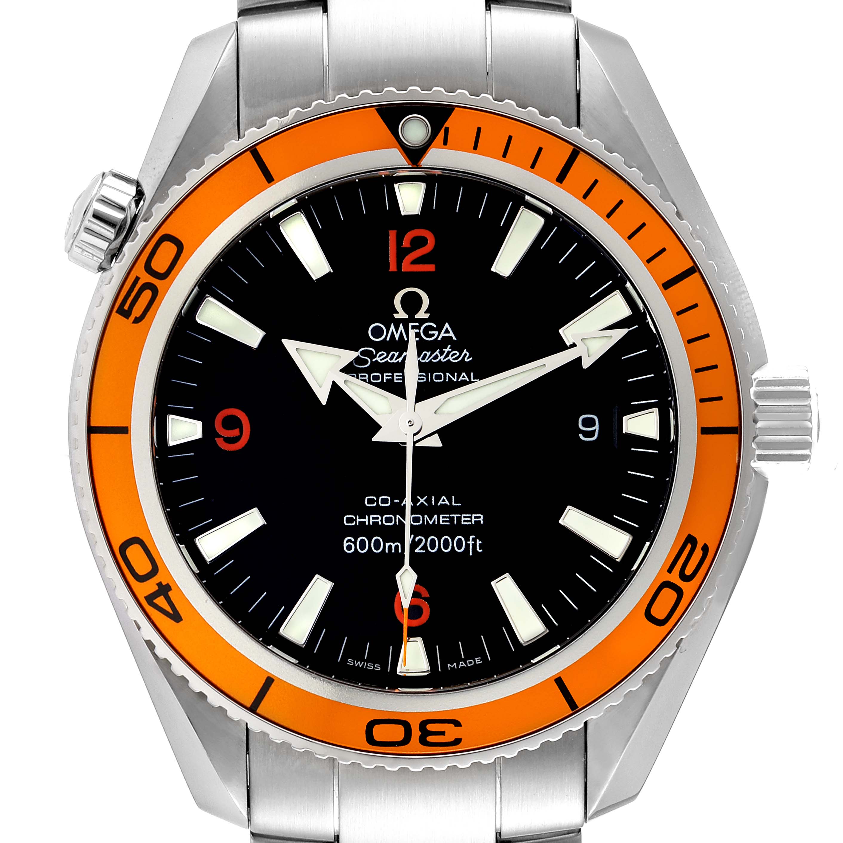This image shows the front view of the Omega Planet Ocean 2209.50.00 Men
s Stainless Steel Black Dial 2209.50.00 Men
s Stainless Steel Black Dial watch, highlighting the dial, bezel, and hands.