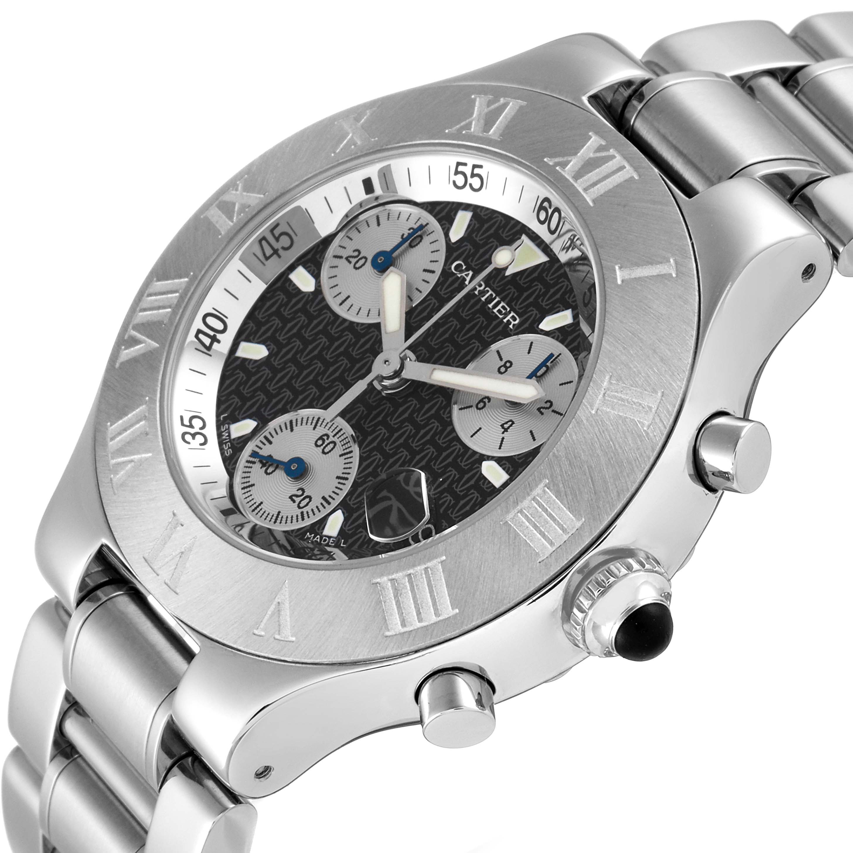 This Must 21 Chronoscaph Cartier watch is displayed at an angle showing its face, bezel, side buttons, and part of the bracelet.