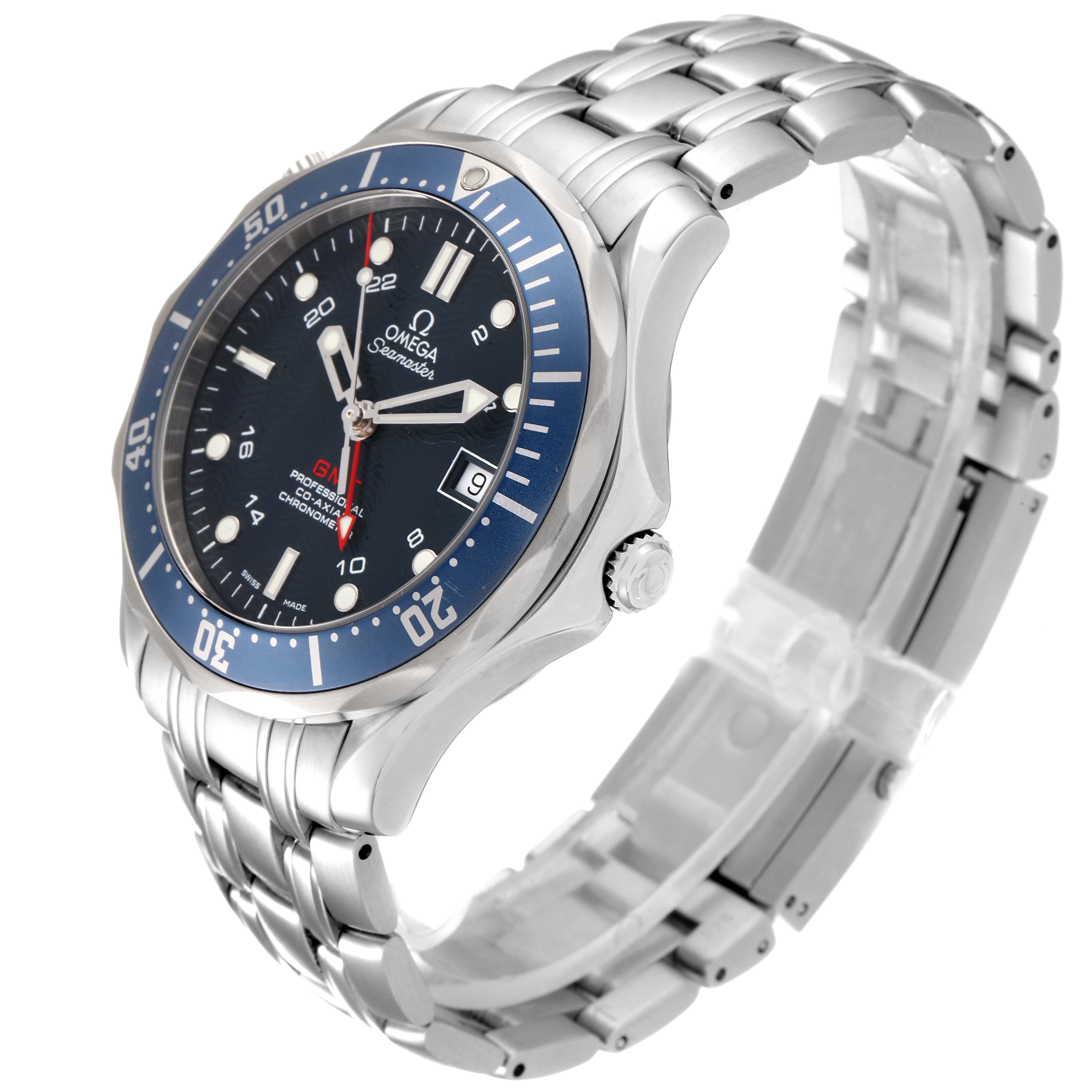 The image shows a side angle of the Omega Seamaster 2535.80.00 Men
s Stainless Steel Blue Dial 2535.80.00 Men
s Stainless Steel Blue Dial watch, highlighting the dial, bezel, crown, and stainless steel bracelet.