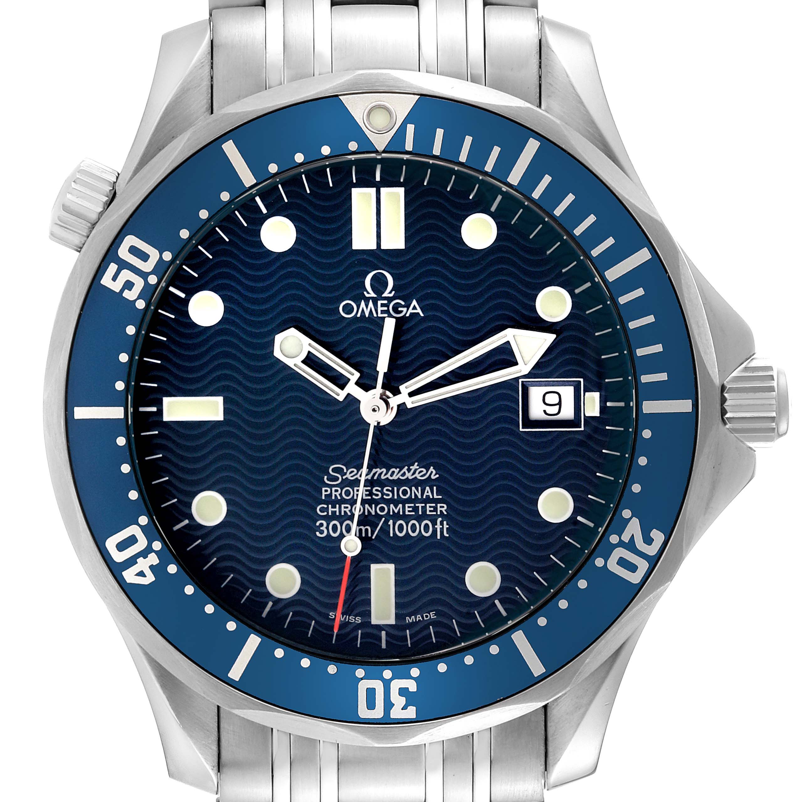 The image shows a frontal view of an Omega Seamaster 2531.80.00 Men
s Stainless Steel Blue Dial 2531.80.00 Men
s Stainless Steel Blue Dial watch featuring the dial, bezel, and part of the metal bracelet.