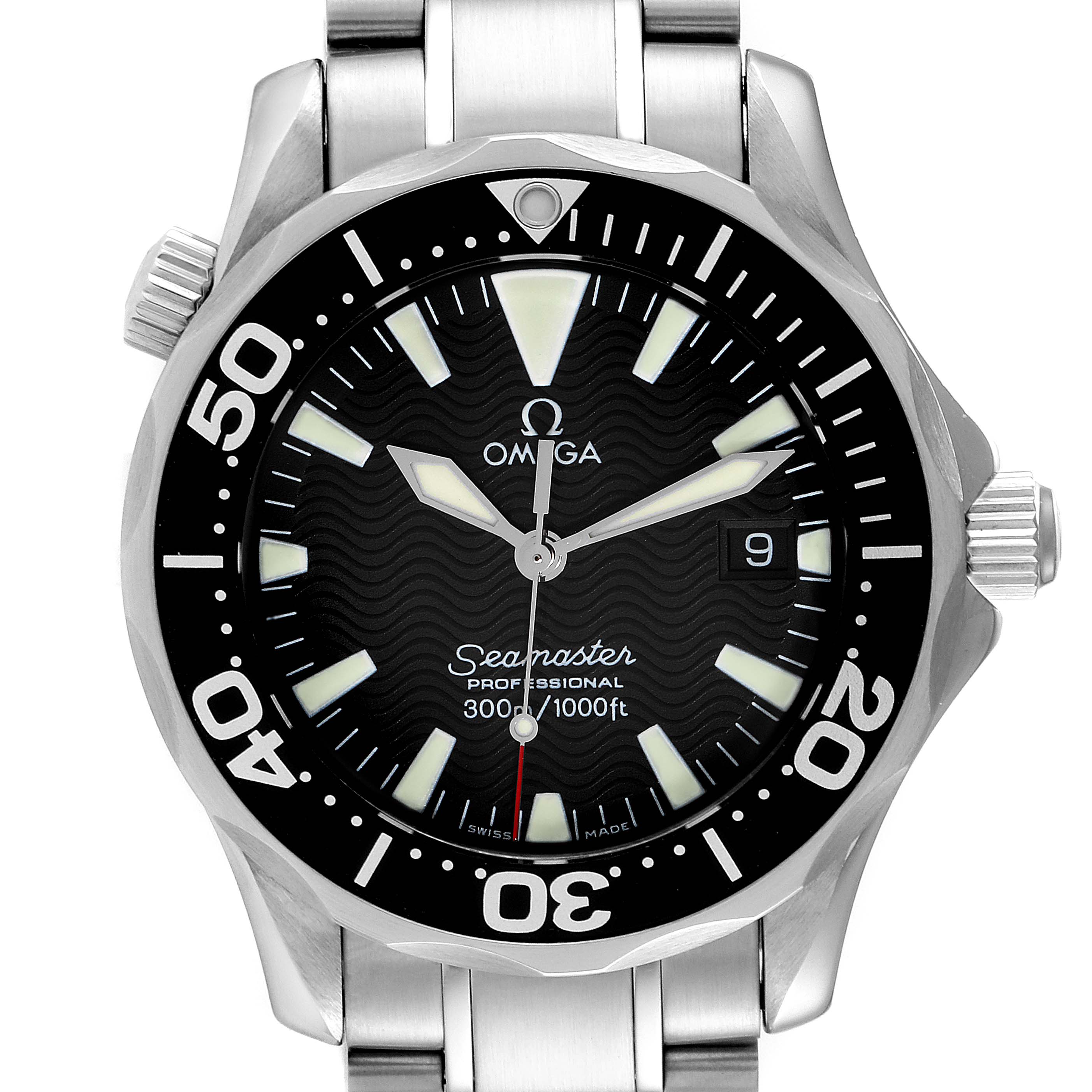 The image shows a frontal view of an Omega Seamaster 2262.50.00 Men's Stainless Steel Black Dial 2262.50.00 Men's Stainless Steel Black Dial watch, highlighting its dial, bezel, and bracelet.