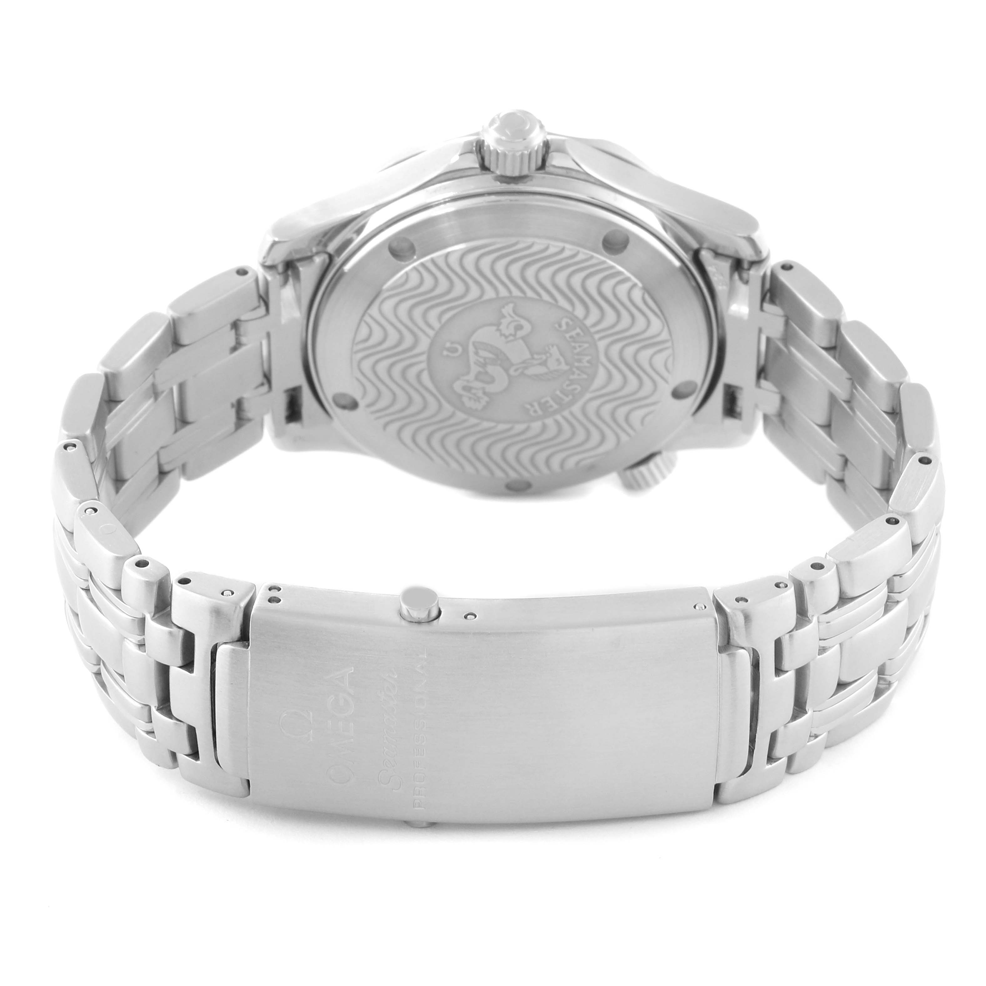 This image shows the stainless steel back and bracelet clasp of an Omega Seamaster 2552.80.00 Men
s Stainless Steel Blue Dial 2552.80.00 Men
s Stainless Steel Blue Dial watch angled from the rear.