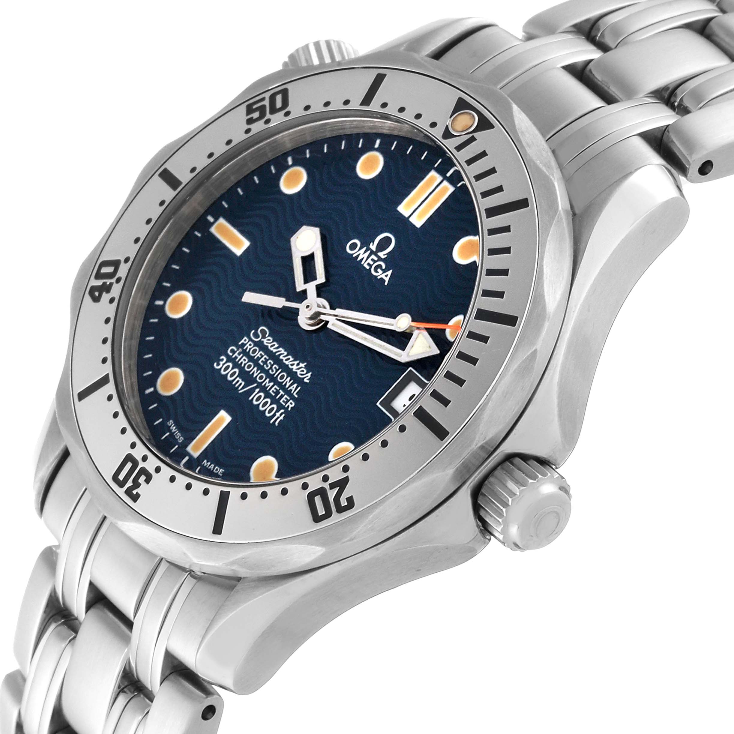 This Omega Seamaster 2552.80.00 Men
s Stainless Steel Blue Dial 2552.80.00 Men
s Stainless Steel Blue Dial watch is shown from a three-quarter angle highlighting the dial, bezel, crown, and part of the bracelet.