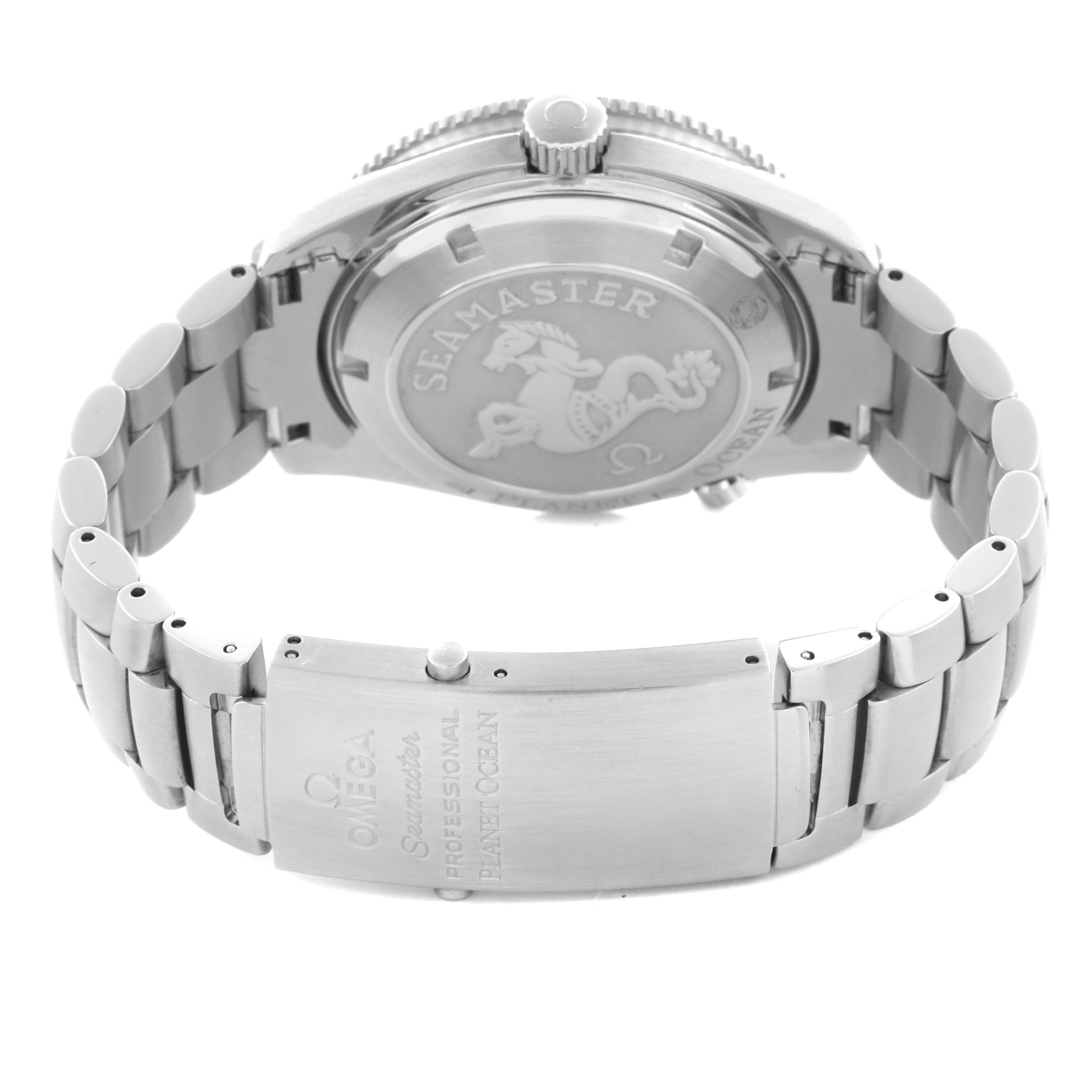 The image shows the back view of an Omega Planet Ocean 2201.51.00 Men
s Stainless Steel Black Dial 2201.51.00 Men
s Stainless Steel Black Dial watch, highlighting the case back and bracelet with engraved details.