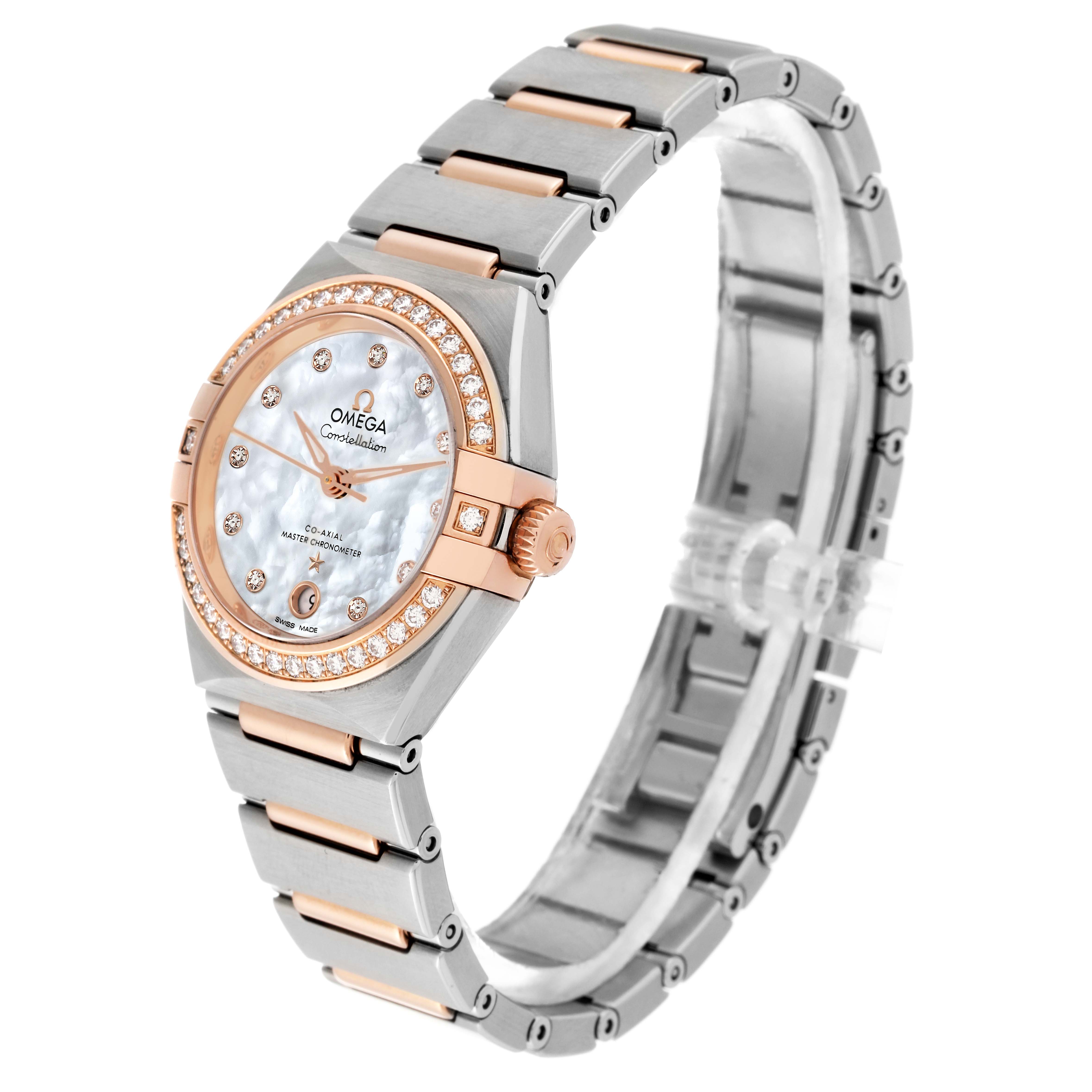 The image shows a side angle of the Omega 131.25.29.20.55.001 Women's Steel and Gold (two tone) Mother of Pearl Dial 131.25.29.20.55.001 Women's Steel and Gold (two tone) Mother of Pearl Dial Constellation Steel Rose Gold Diamond Ladies Watch 131.25.29.20.55.001, highlighting its face, bezel, and band.